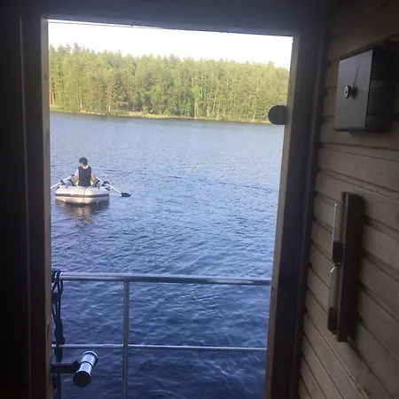 بوتيل Houseboat Aquavilla *